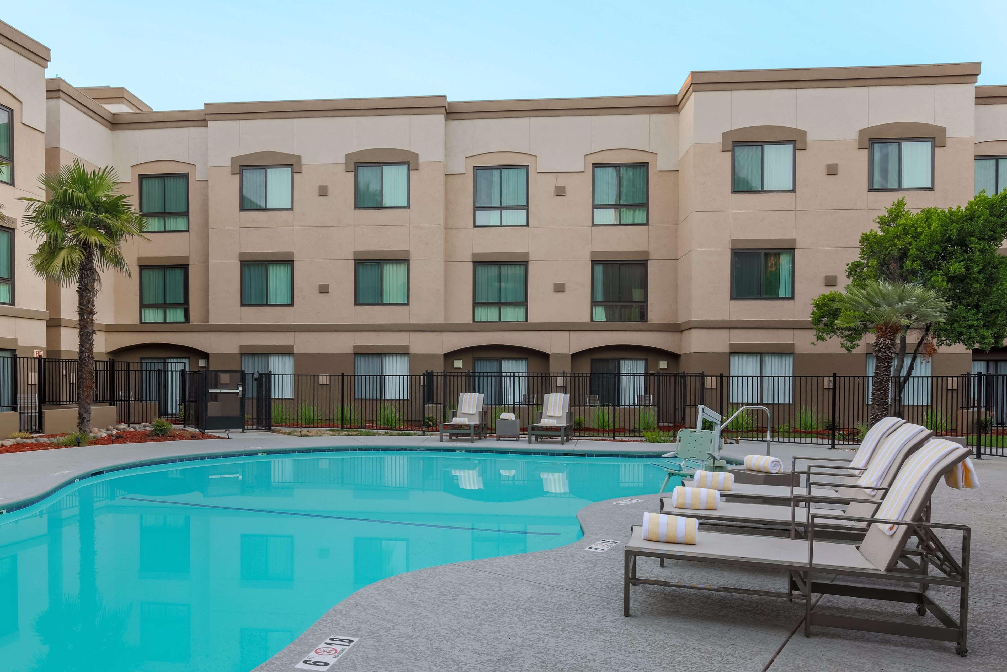 Doubletree Suites By Hilton Hotel Sacramento - Rancho Cordova Exteriér fotografie